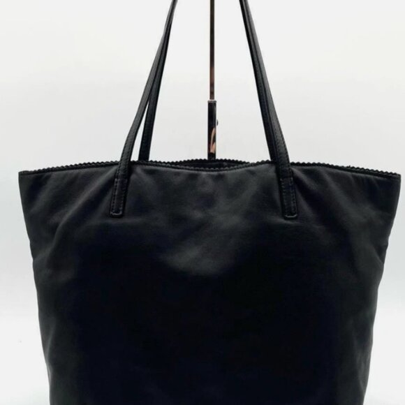 *SOLD* LOEWE Ara Anagram Shoulder Bag - Picture 3 of 13